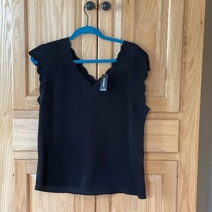 Express blouse with scallop detail NWT